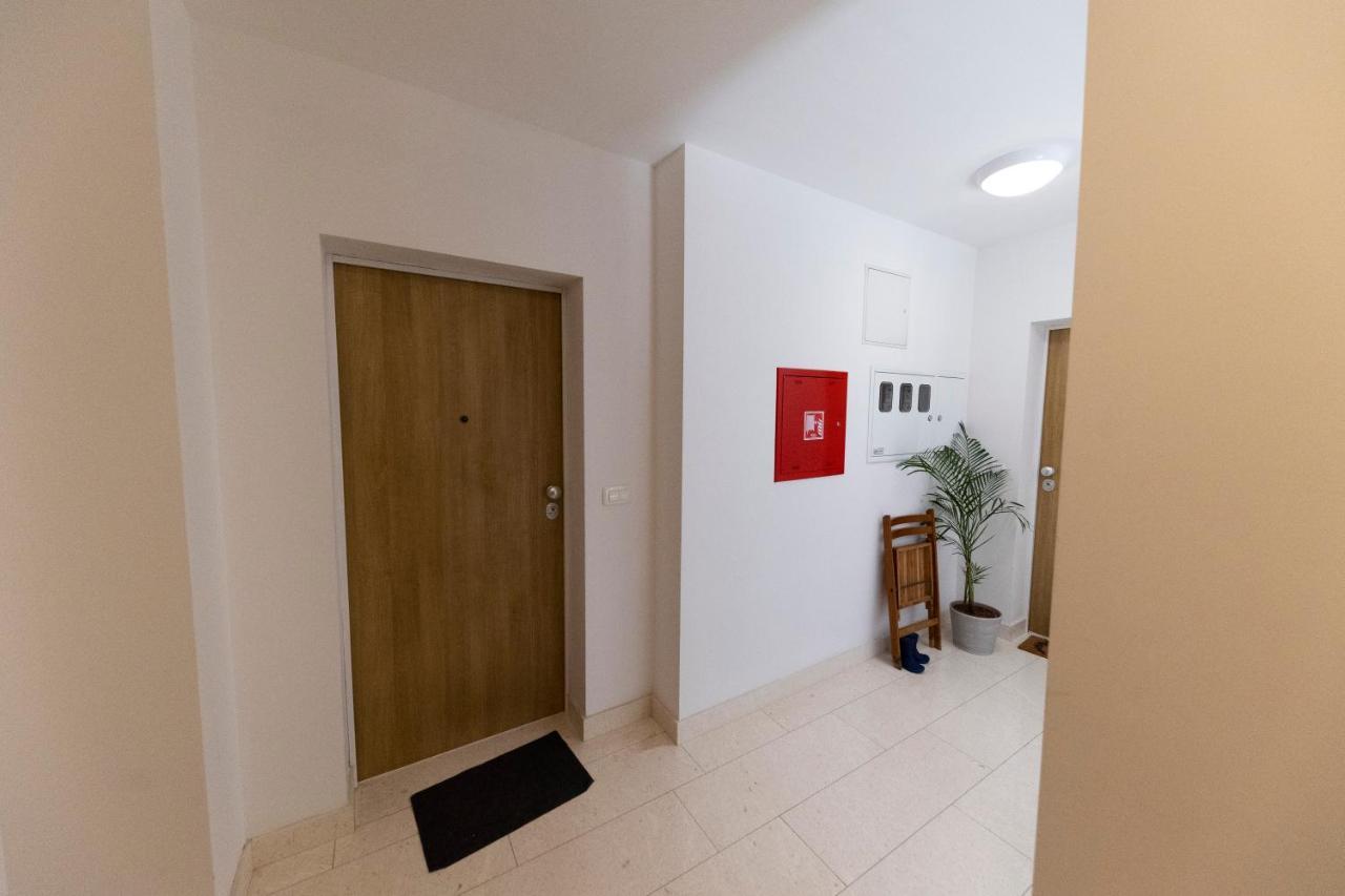 Lusea Apartment Zadar Bagian luar foto