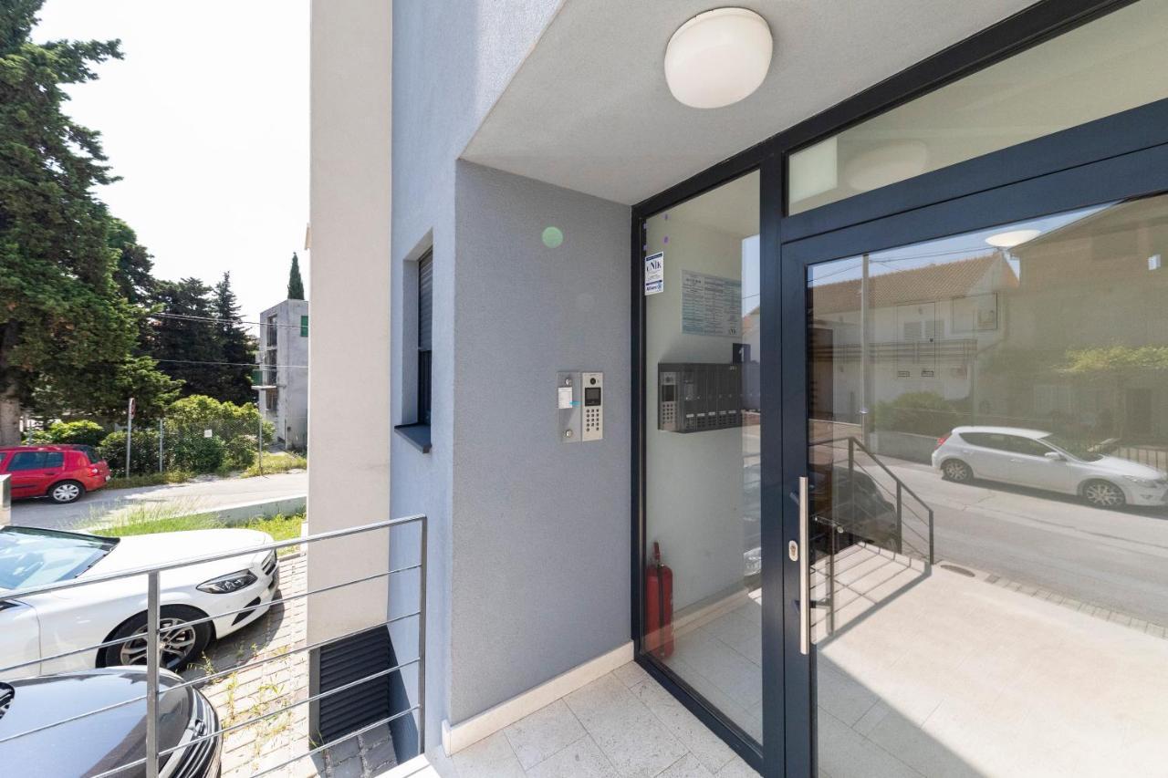 Lusea Apartment Zadar Bagian luar foto