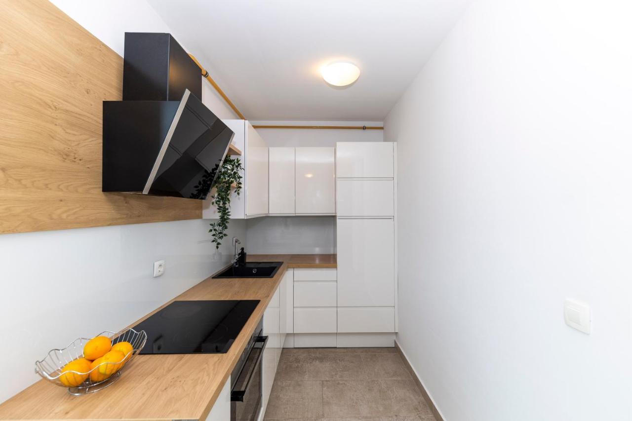 Lusea Apartment Zadar Bagian luar foto